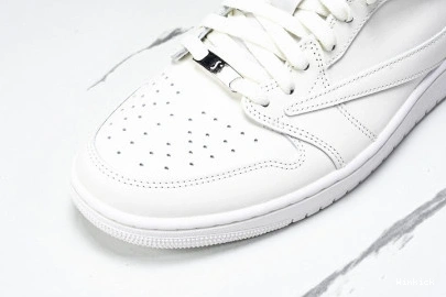 Jordan Travis x 1 Scott Air Low OG1228-111 0721
